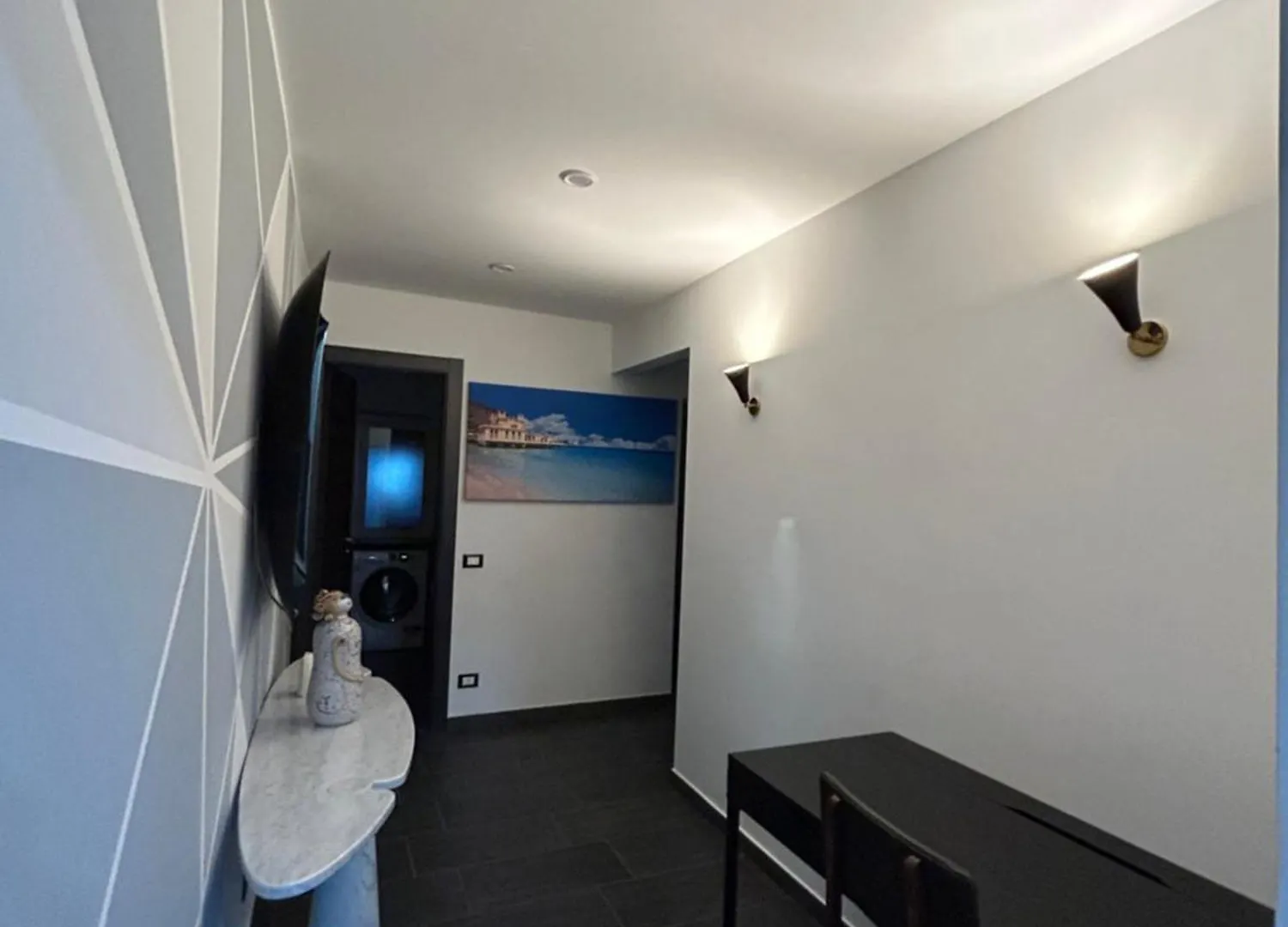 Maisondedesign Palermo 0*,  Italy
